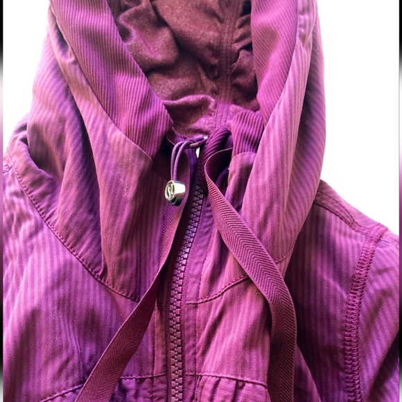 Lululemon reversible zip up jacket - Picture 2 of 5